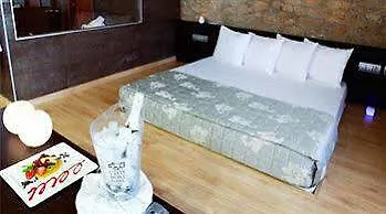 Pensión Hostal Antic Balneari De Rocalloura