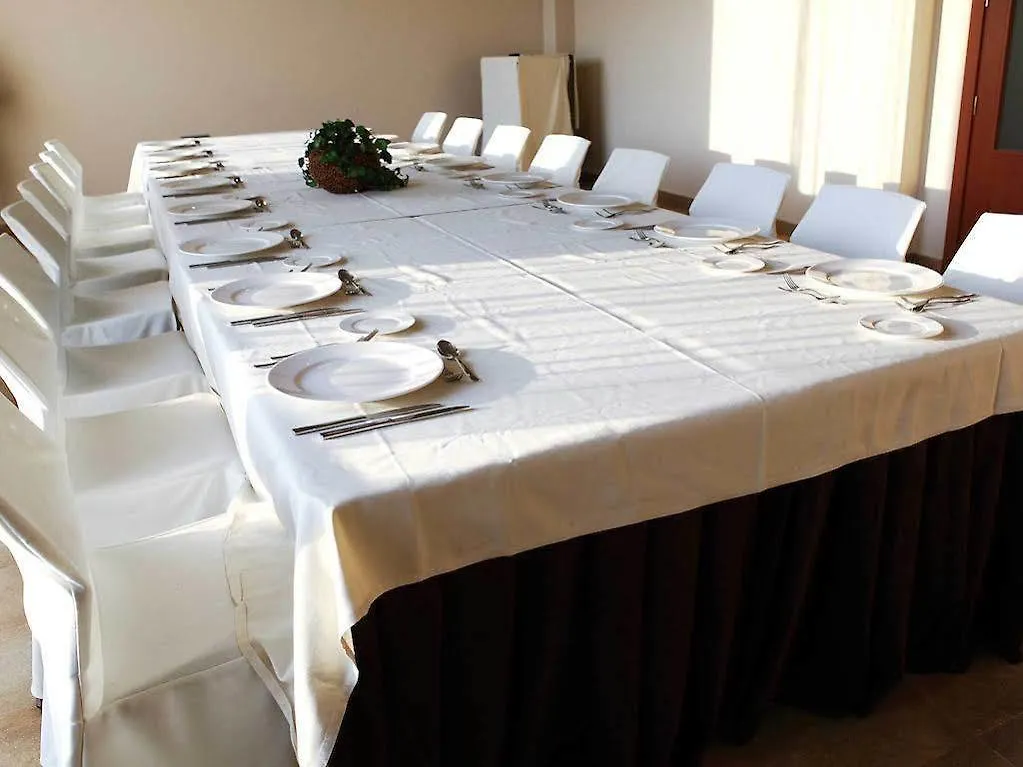 Hostal Antic Balneari De Rocallaura