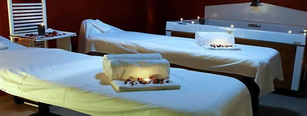 Hostal Antic Balneari De Rocallaura